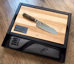 SET COUTEAU DE CUISINE JAPONAIS KAI SHUN PREMIER SANTOKU 18 CM TIM MÄLZER + ÉTUI + PLANCHE
