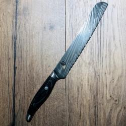 COUTEAU DE CUISINE KAI SHUN NAGARE A PAIN 23 CM